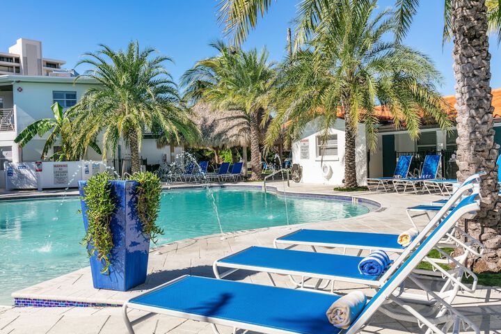 Siesta Key Beach Resort and Suites