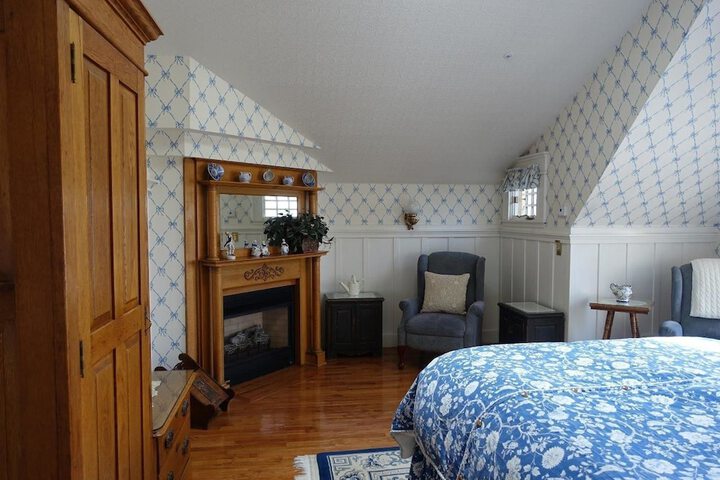 Room 7 of 64