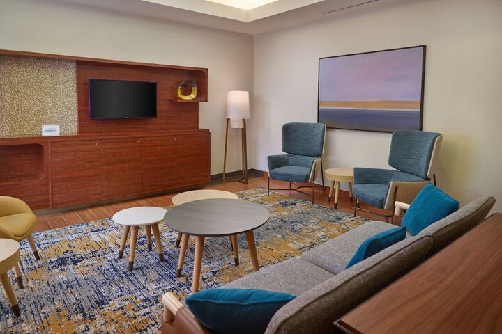 Hotel Interior 16 of 38