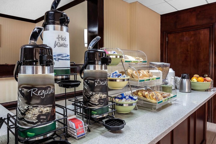 Breakfast/Coffee Service 27 of 29