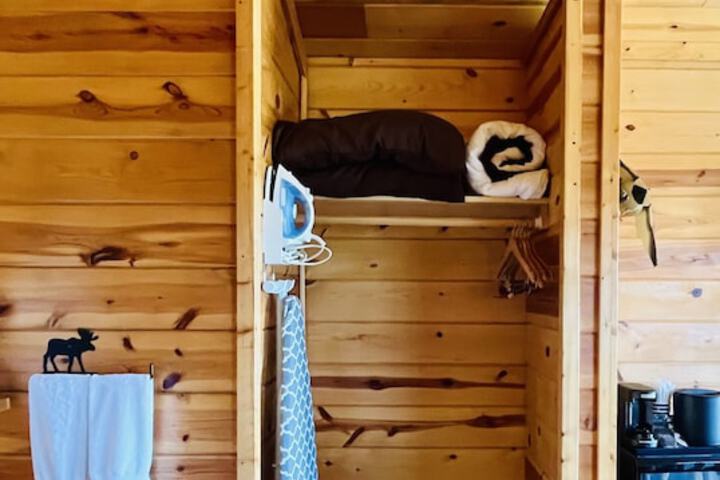 Badlands Frontier Cabins
