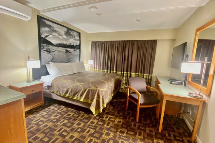 Super 8 by Wyndham Castlegar BC