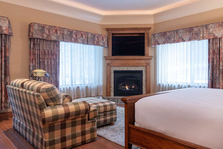 Room 34 of 65
