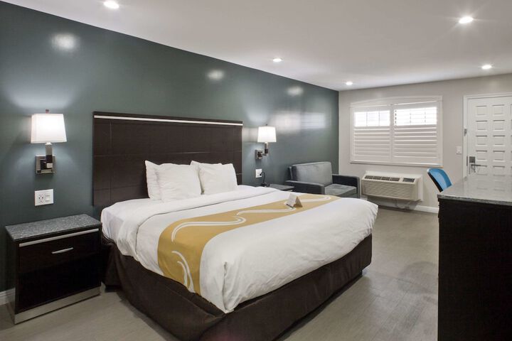 Room 34 of 55
