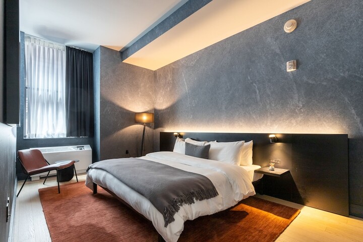 Room 29 of 82