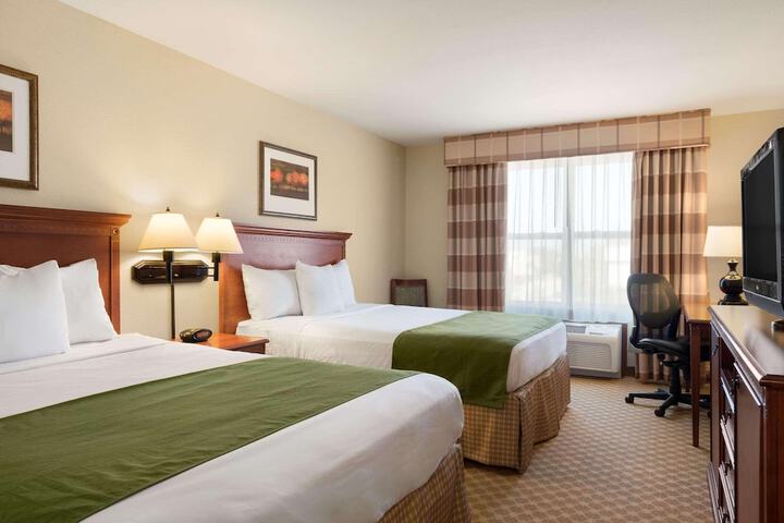 Country Inn & Suites by Radisson Peoria North, IL