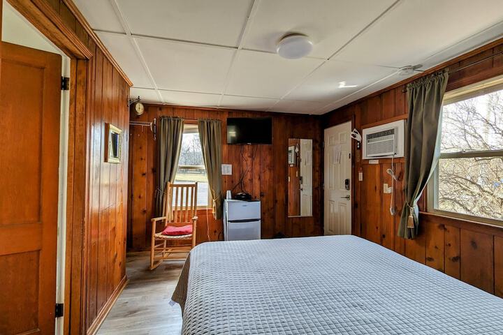 Room 27 of 140
