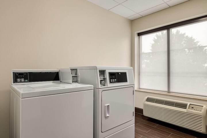 La Quinta Inn & Suites by Wyndham Memphis Wolfchase