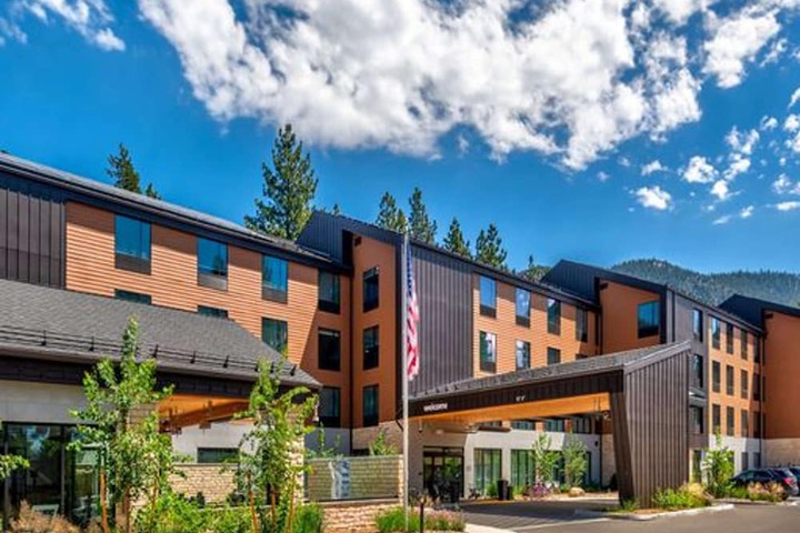 Hampton Inn & Suites South Lake Tahoe
