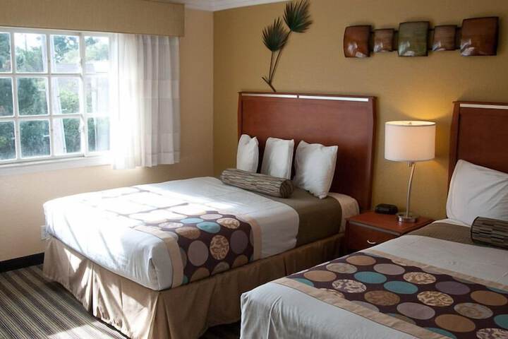 Room 9 of 28
