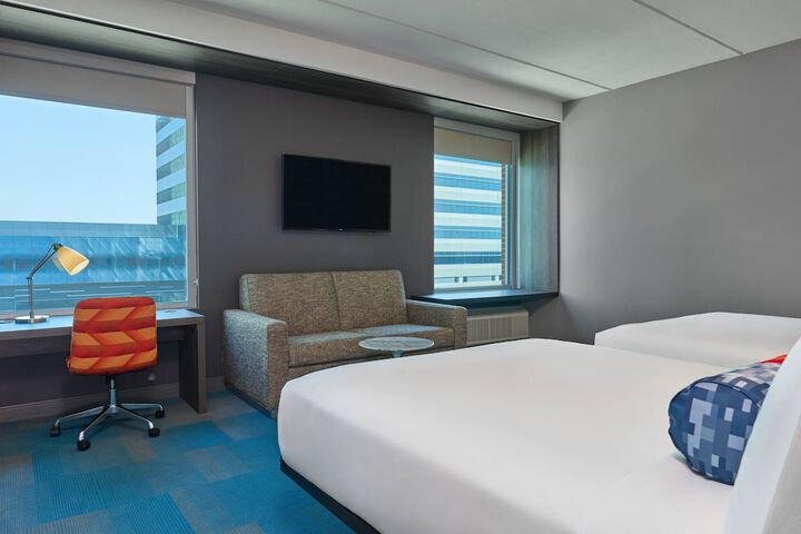Room 8 of 21