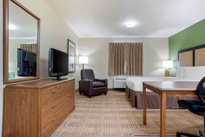 Room 18 of 26