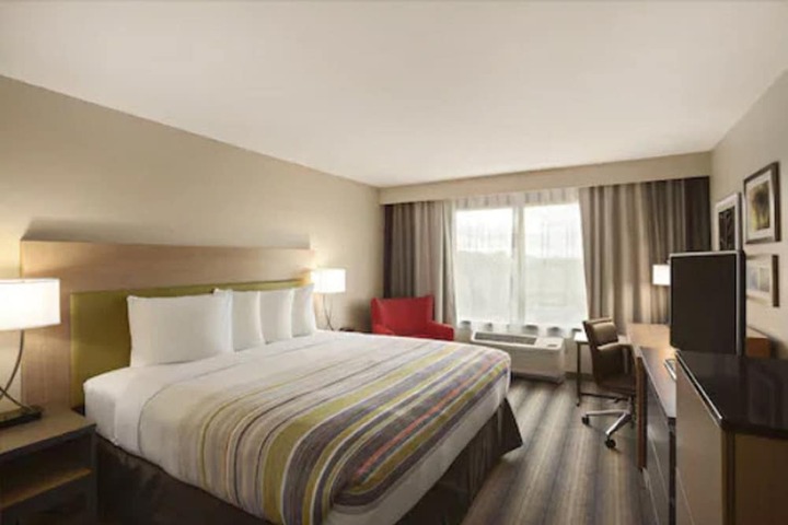 Room 7 of 23