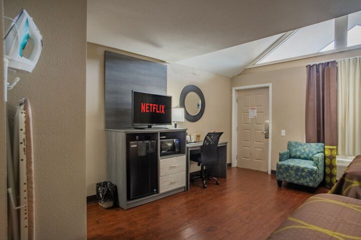 Room 34 of 35
