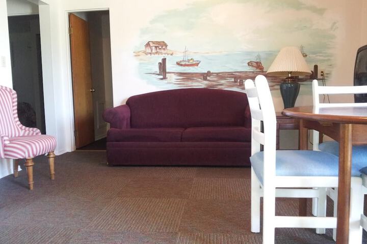 Room 10 of 29