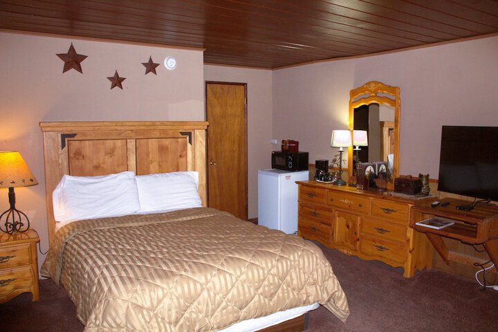 Room 27 of 91