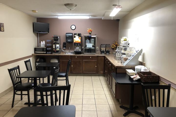 Breakfast/Coffee Service 22 of 22