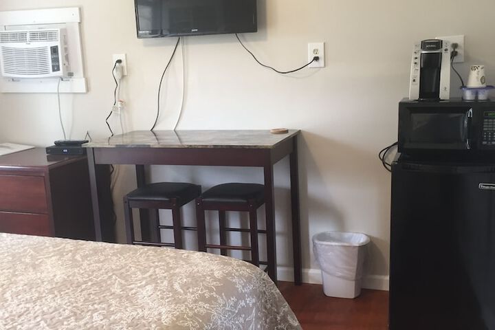 Room 79 of 91