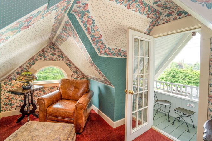 Room 47 of 129