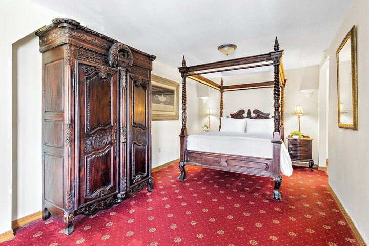 Room 16 of 38