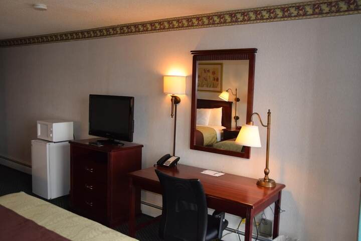 Room 28 of 46