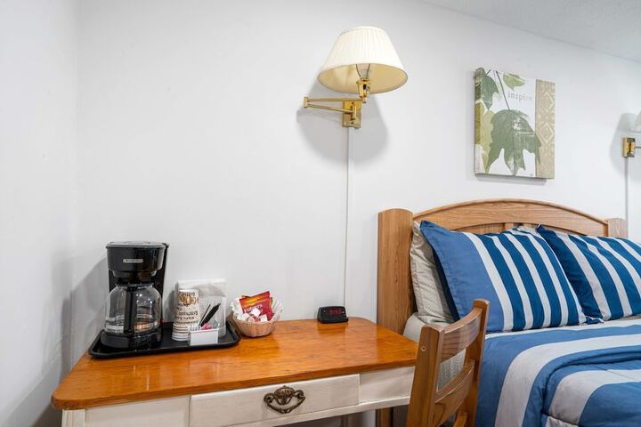 Room 10 of 112