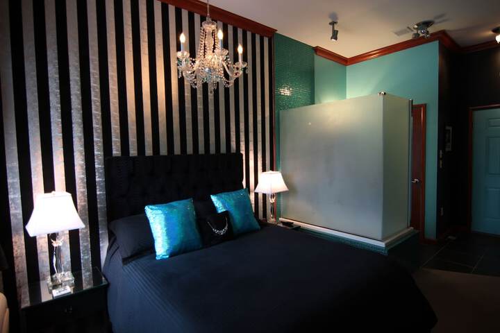 Room 106 of 168