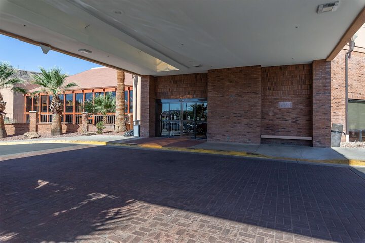 Hotel 6 of 72