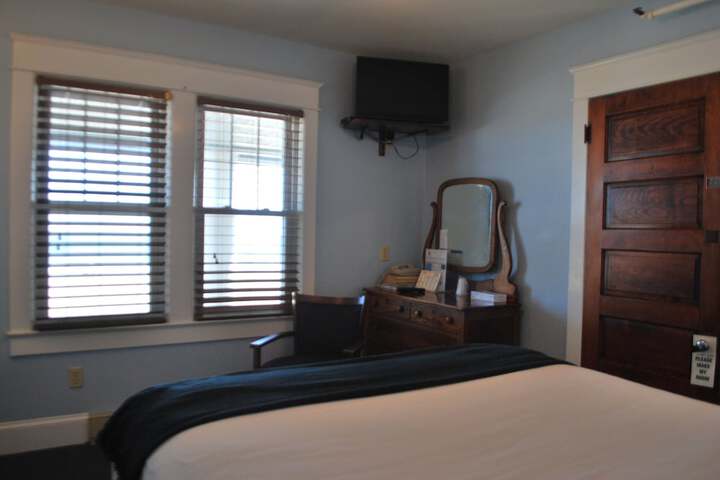 Room 36 of 63