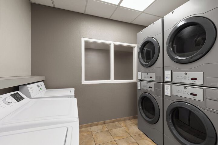 Candlewood Suites Mobile‑Downtown by IHG