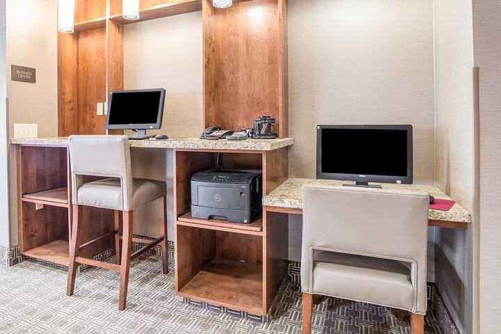 Business Center 41 of 41