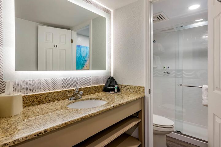 Dolphin Sands Clearwater Beach an Ascend Collection Hotel