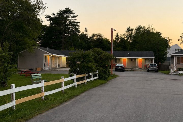 BEACHWAY MOTEL