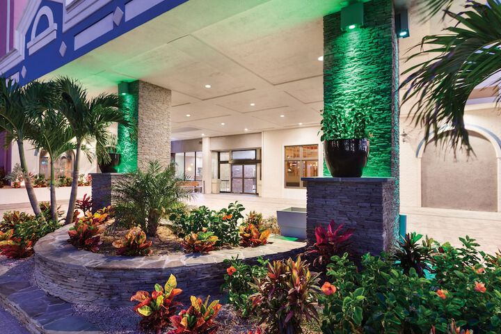 Hotel 4 of 58