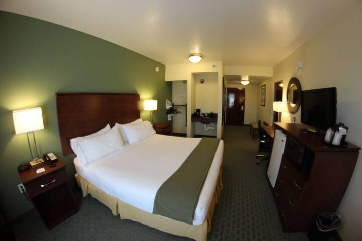 Room 25 of 113