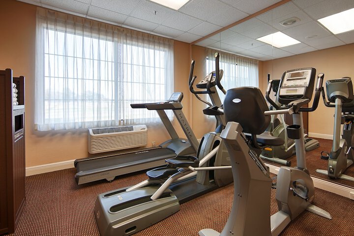 Best Western Plus Executive Hotel & Suites