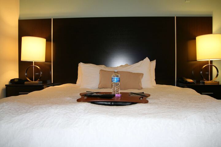 Room 40 of 98