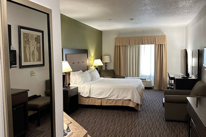 Room 12 of 47