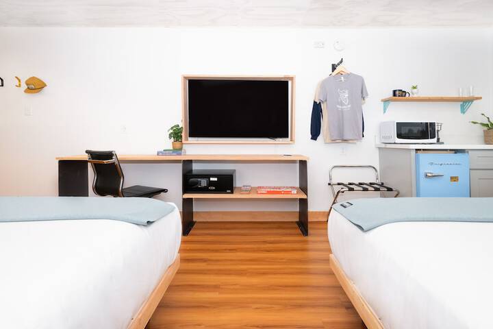 Room 13 of 27