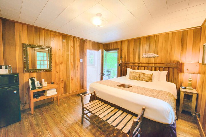 Historic Tapoco Lodge Resort