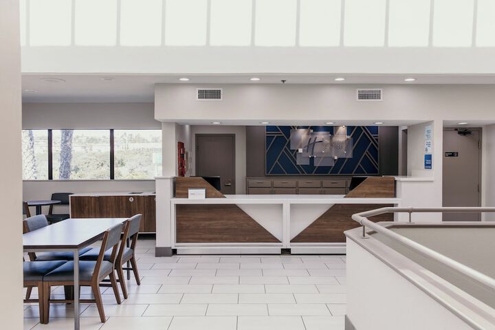 Holiday Inn Express Grover Beach-Pismo Beach Area by IHG