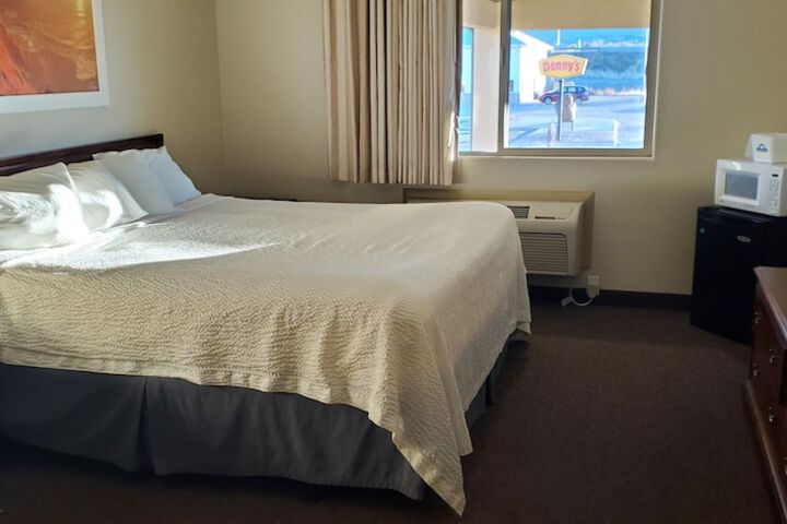 Days Inn by Wyndham Beaver