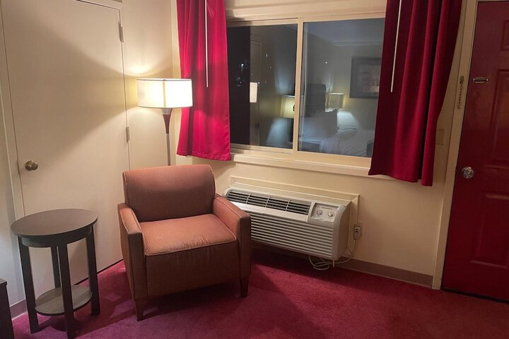 Room 17 of 22