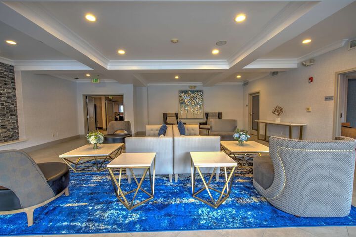 Hotel 2 of 35
