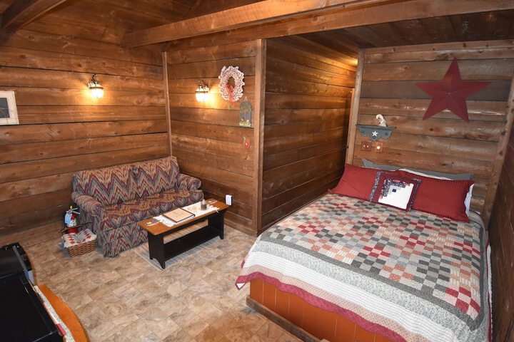 Room 27 of 65