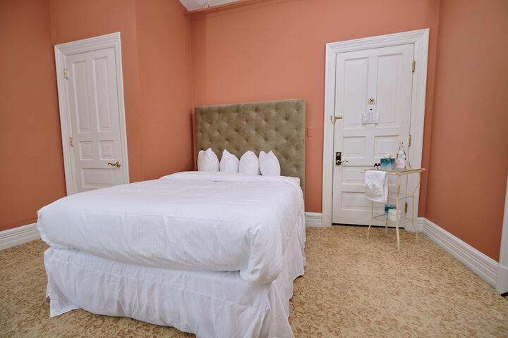 Room 158 of 185