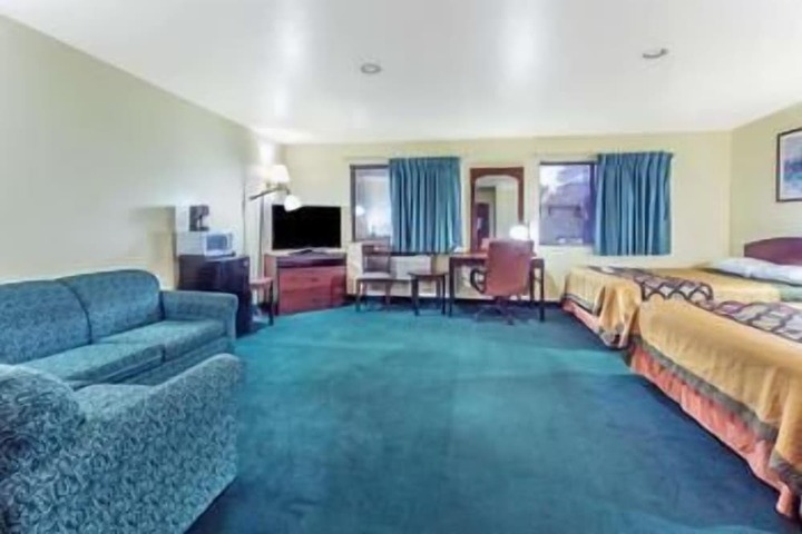 Greeley Valley Lodge