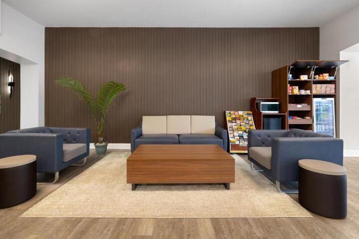 Wingate by Wyndham Dublin Near Claytor Lake State Park