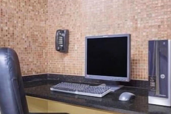 Business Center 16 of 16