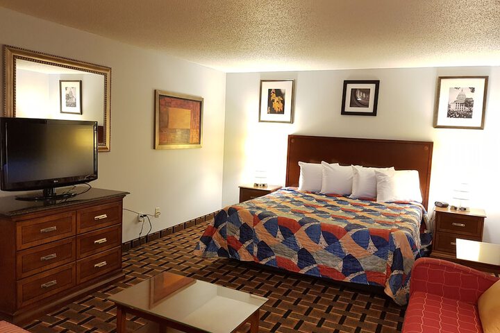 Room 28 of 54